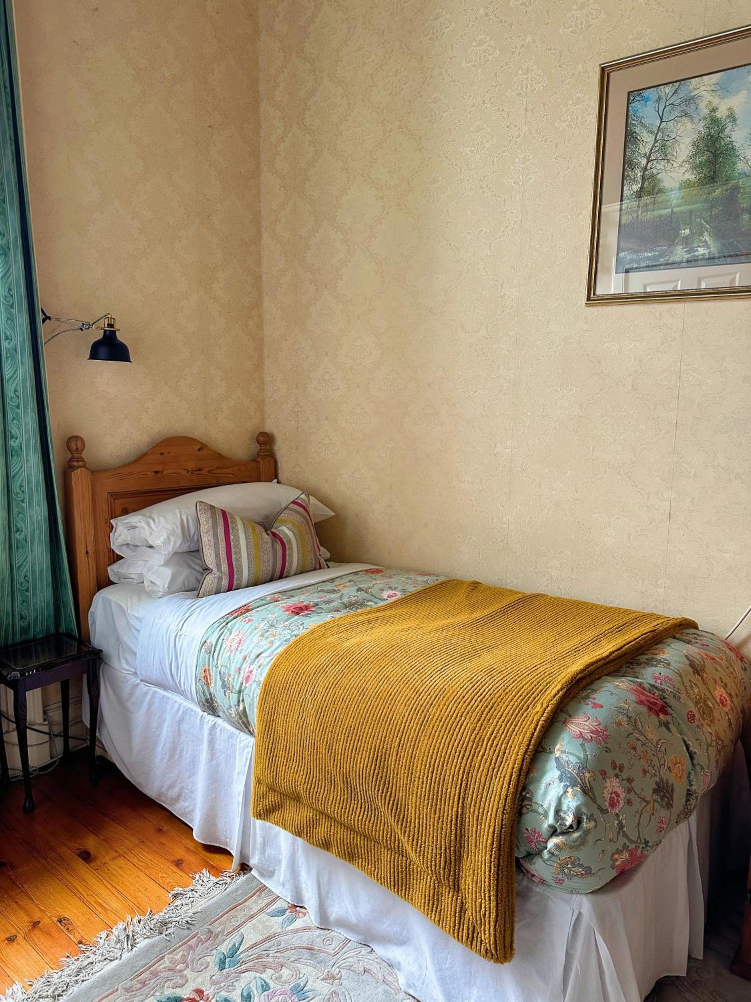 Rosehall Hotel Эдинбург Экстерьер фото